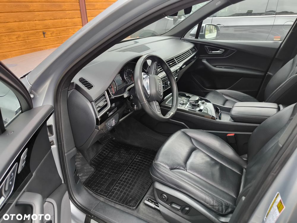 Audi Q7 - 6