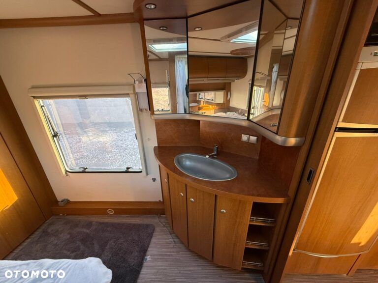 Fendt Uni-Caravan Diamant 700 DFS - 15