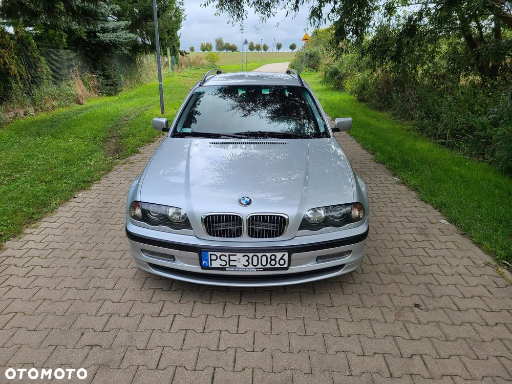 BMW Seria 3 325i - 17