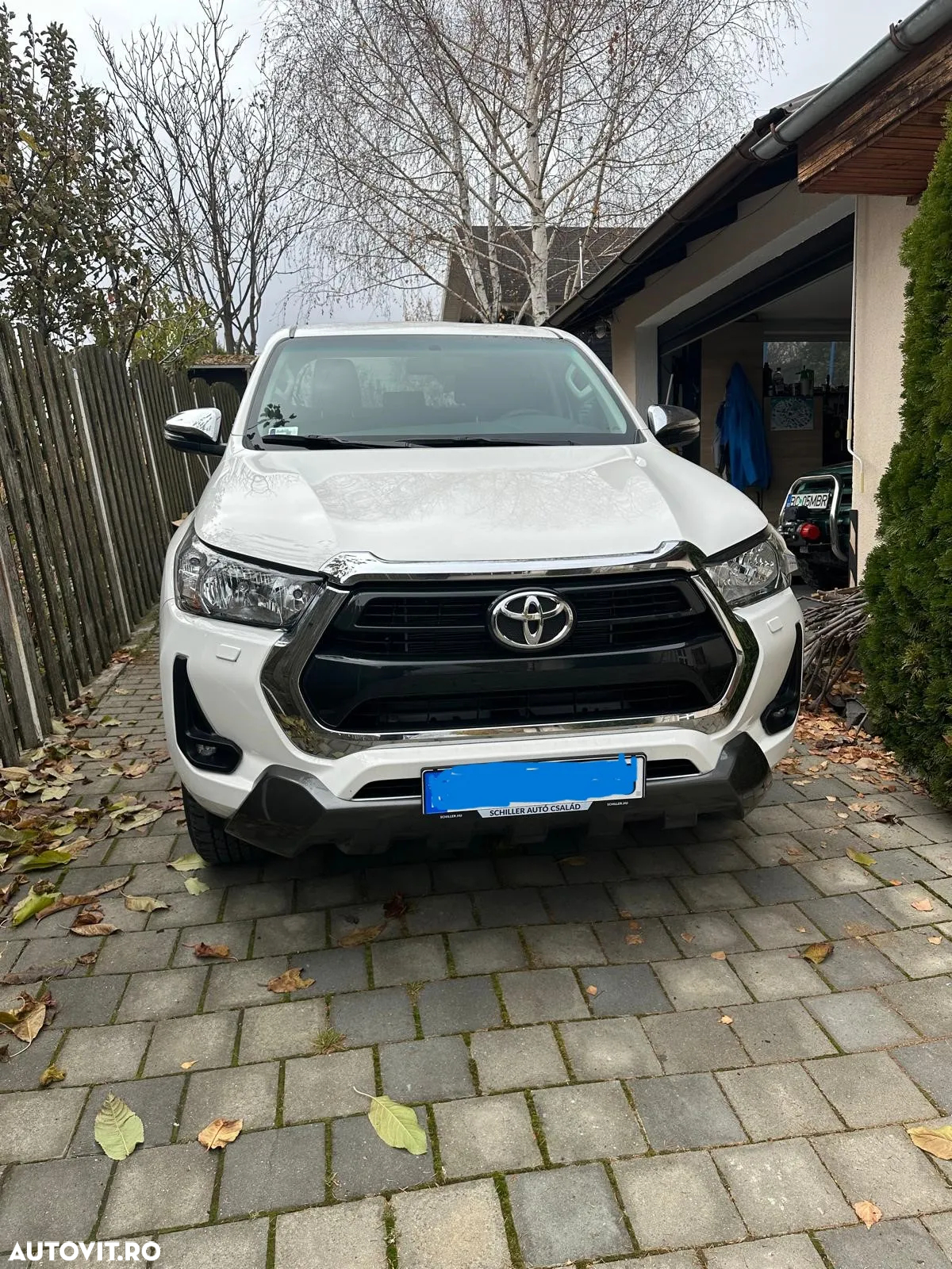 Toyota Hilux - 2