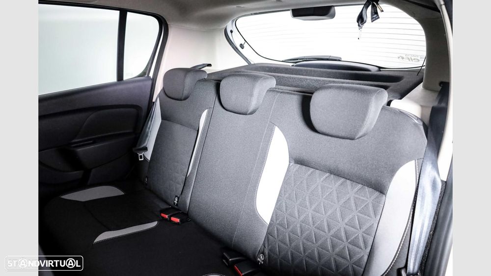 Dacia Sandero 1.5 dCi Stepway - 9