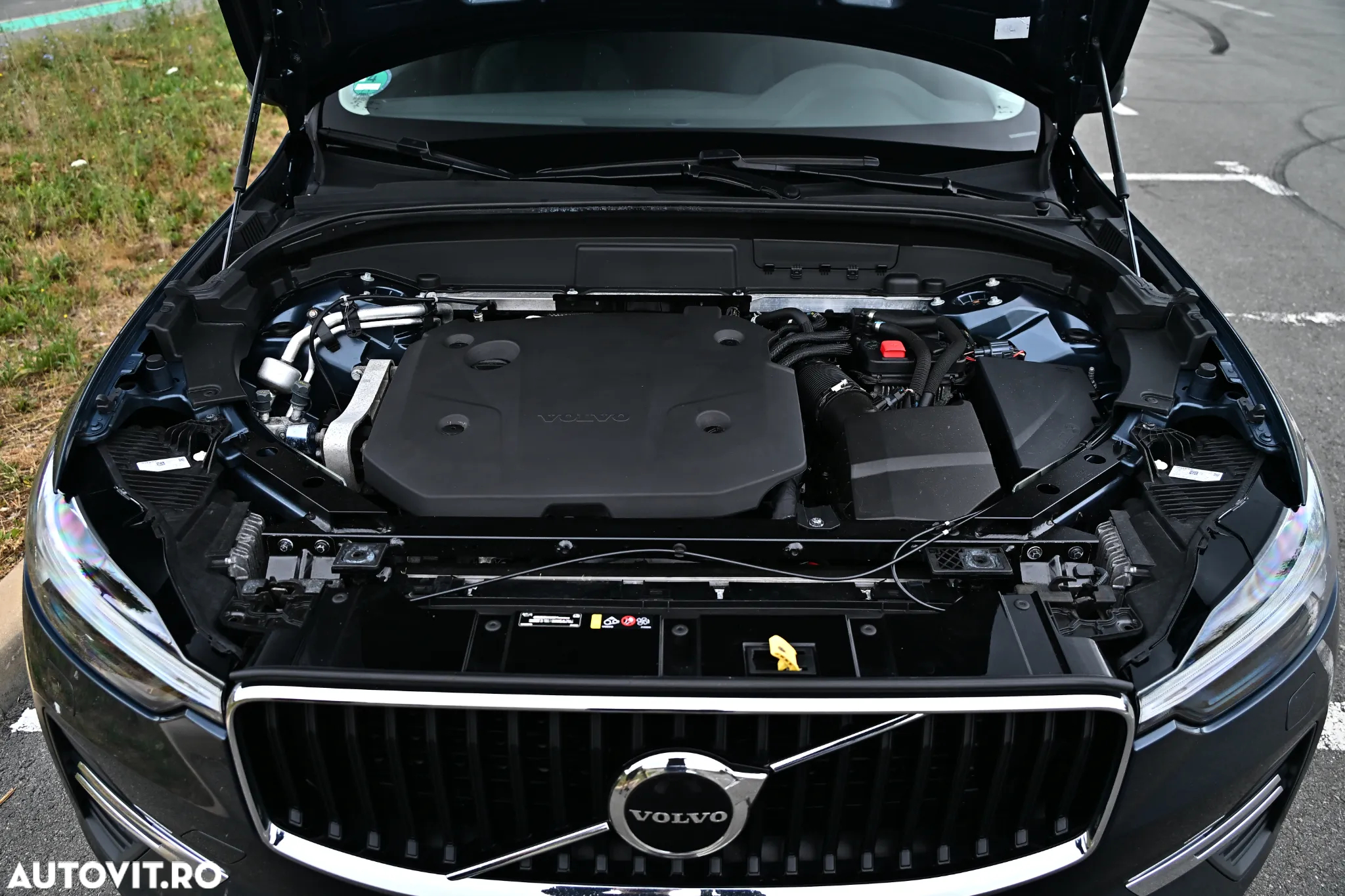 Volvo XC 60 B4 D AWD Geartronic Momentum Pro - 38