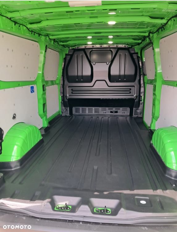 Ford Transit Custom - 8