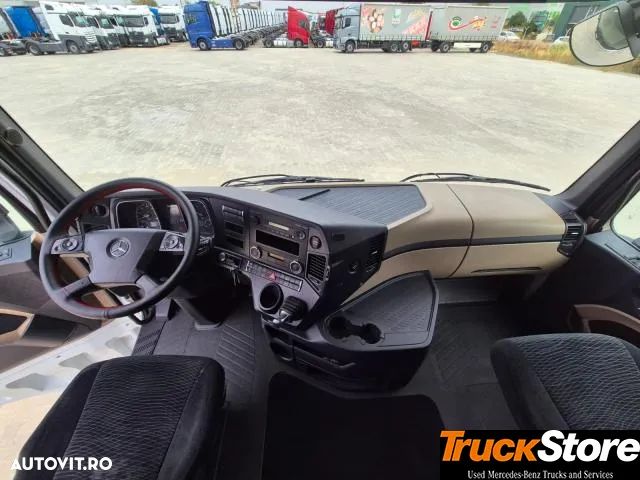 Mercedes-Benz 1845 - 7