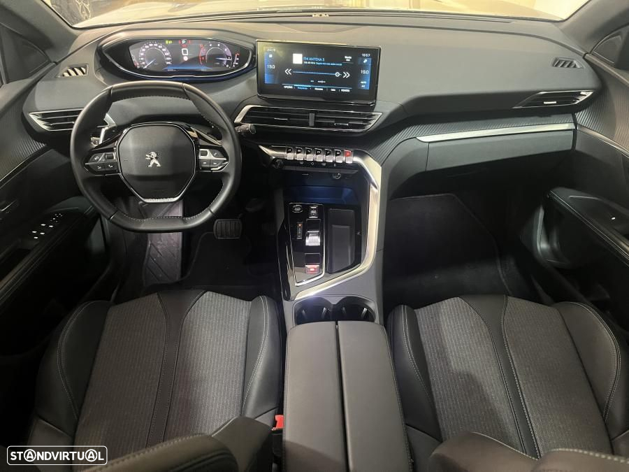Peugeot 5008 1.5 BlueHDi Allure Pack EAT8 - 26