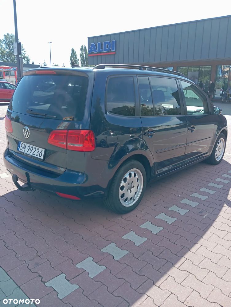 Volkswagen Touran 1.6 TDI DPF DSG Highline - 3