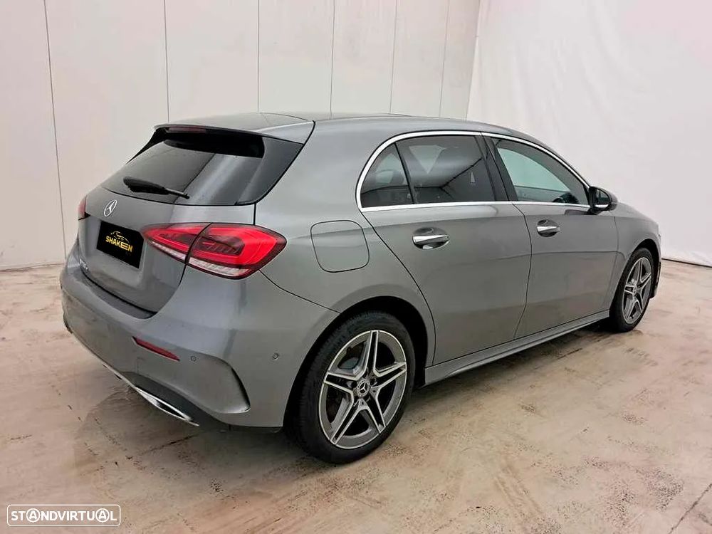 Mercedes-Benz A 250 e AMG Line - 4