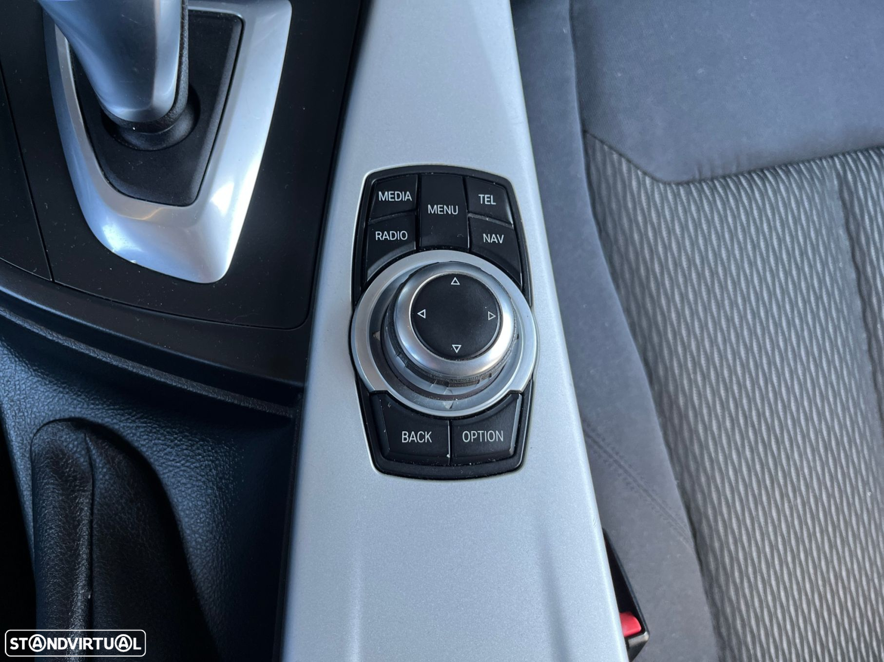BMW 320 d Touring Auto - 38