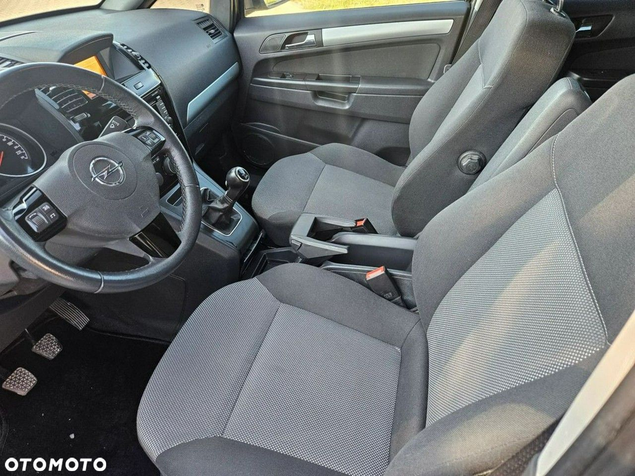 Opel Zafira 1.7 CDTI - 11