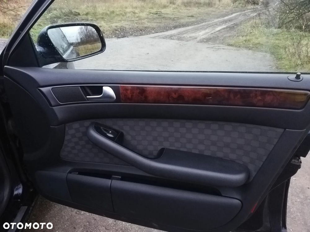 Audi A6 Avant 2.4 - 29