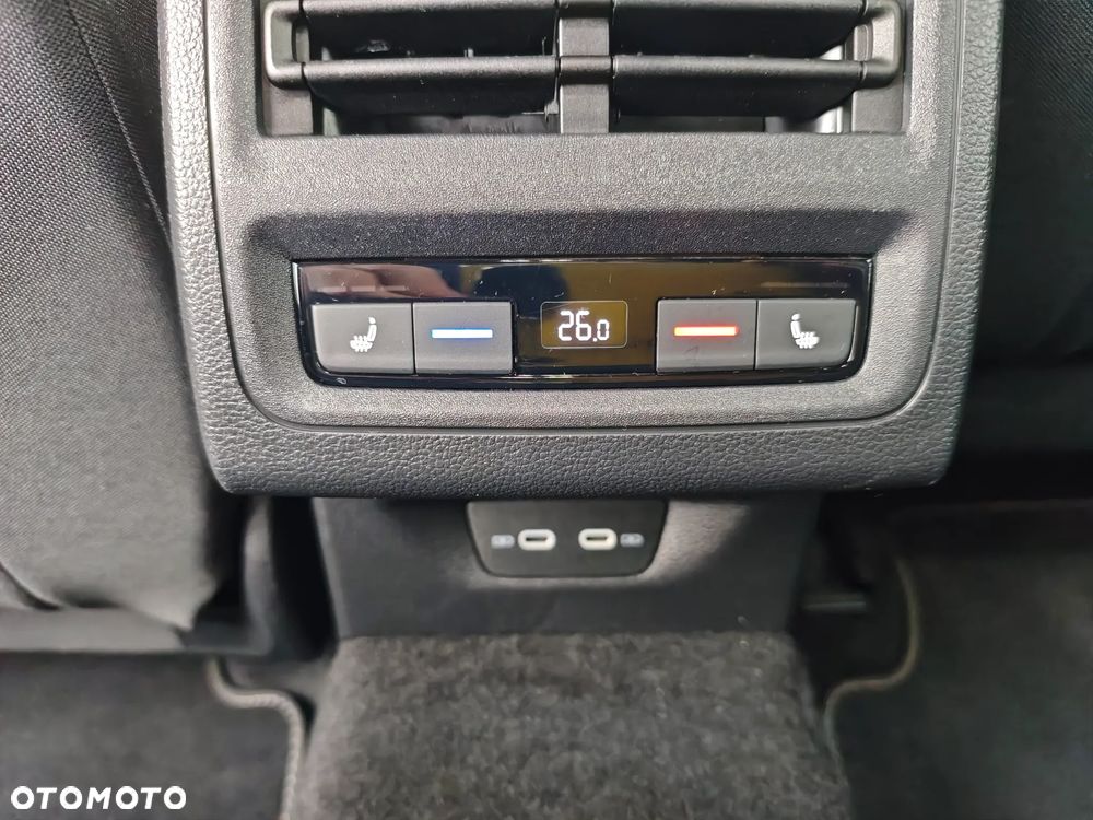 Volkswagen Golf 1.5 TSI OPF Style - 20