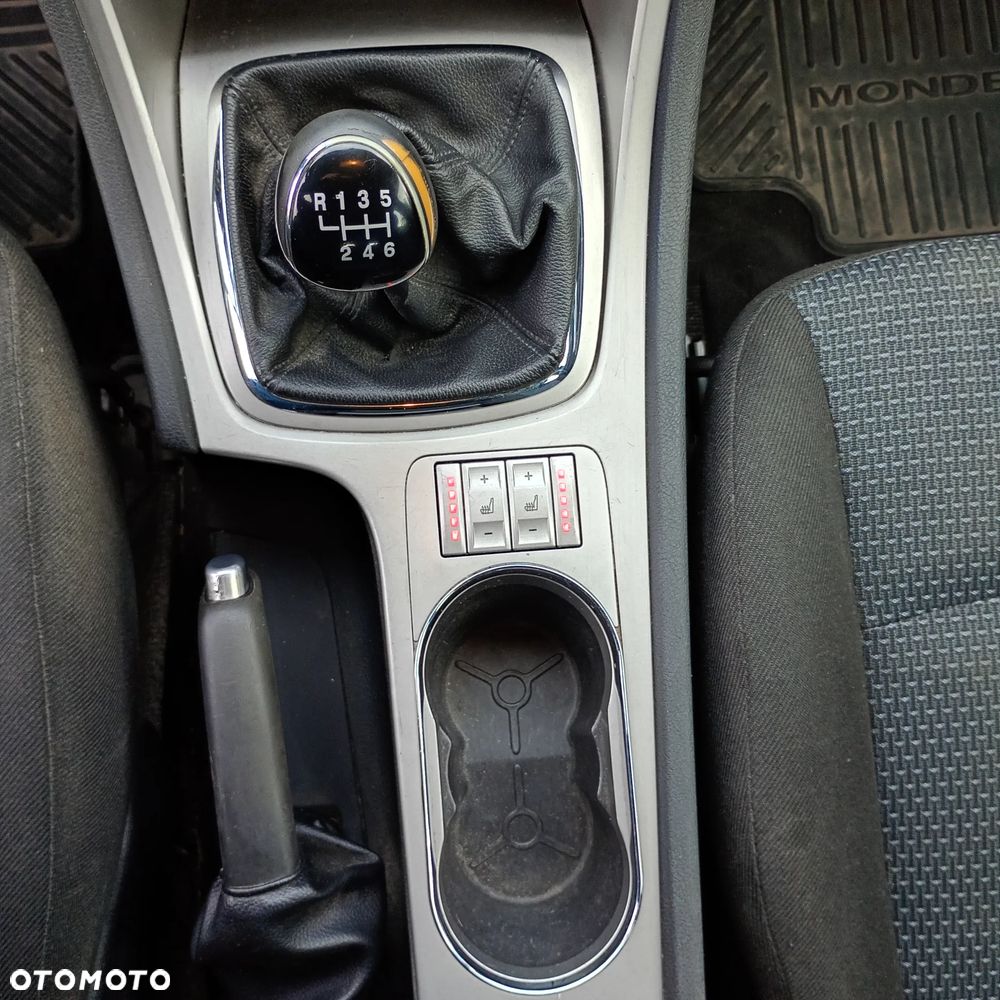 Ford Mondeo - 14