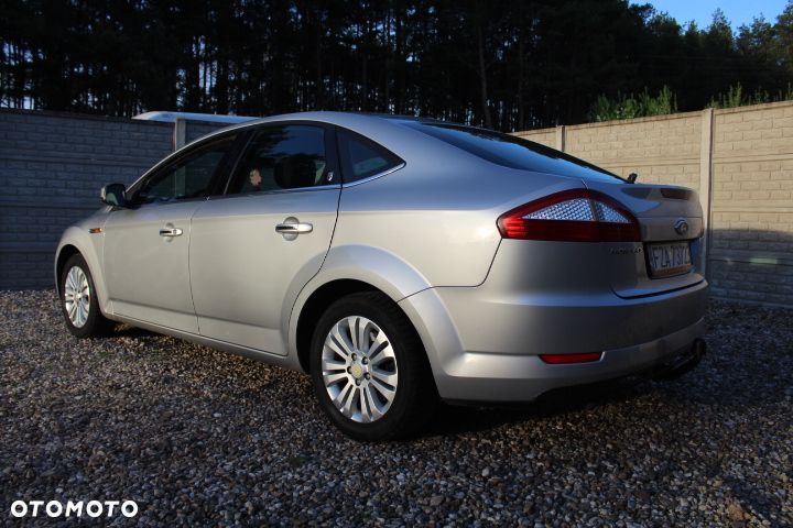 Ford Mondeo 2.0 Ghia X100 / X - 9