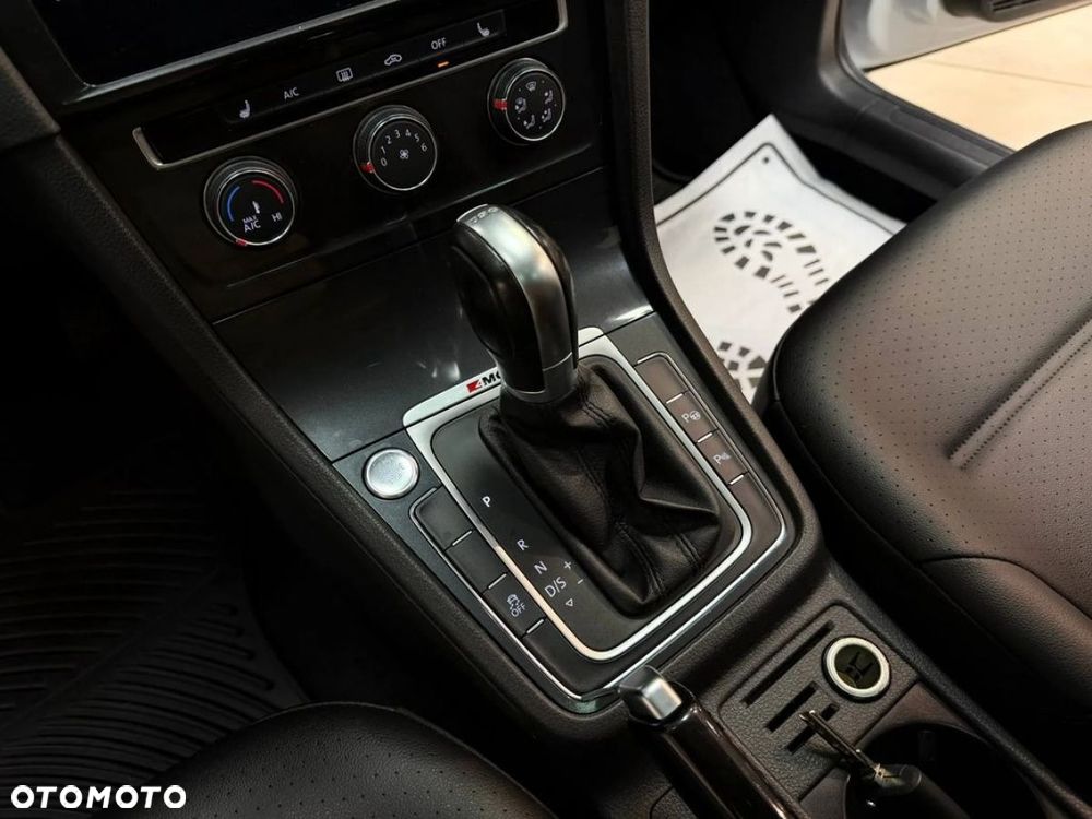 Volkswagen Golf 2.0 TSI OPF 4Motion DSG R-Line - 31