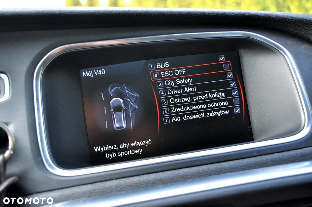 Volvo V40 Cross Country D2 Summum - 31