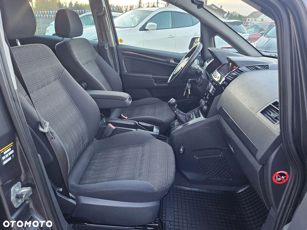 Opel Zafira - 20