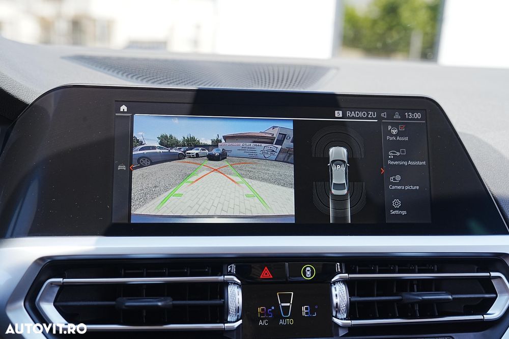 BMW Seria 3 320d Aut. Sport Line - 23