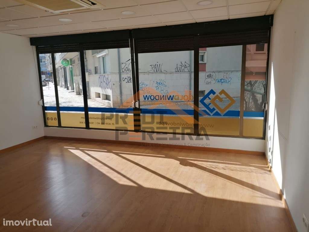 Reservado!
Loja localizada no Centro Comercial Oceano. - Grande imagem: 4/13