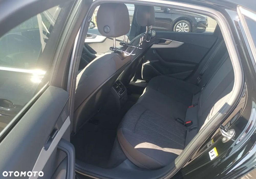 Audi A4 - 6