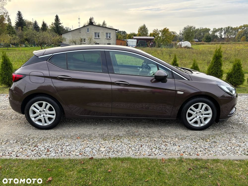 Opel Astra 2015 photo 4