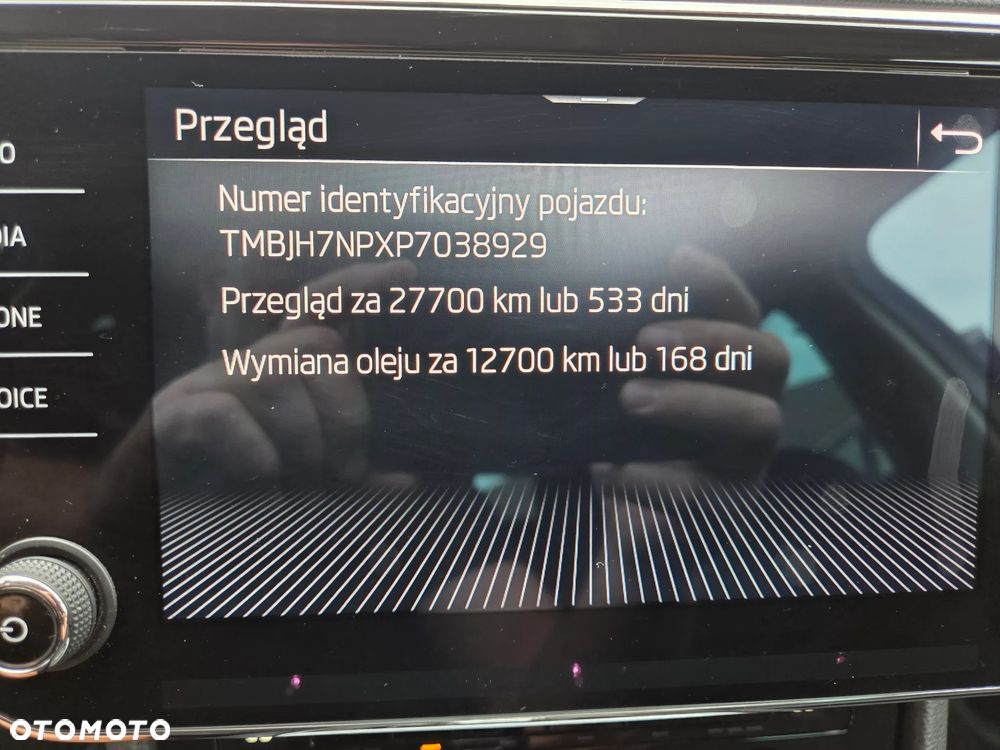 Skoda Superb 2.0 TDI SCR Style DSG - 23