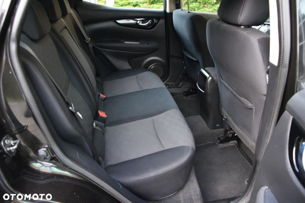 Nissan Qashqai 1.5 dCi DPF acenta - 38