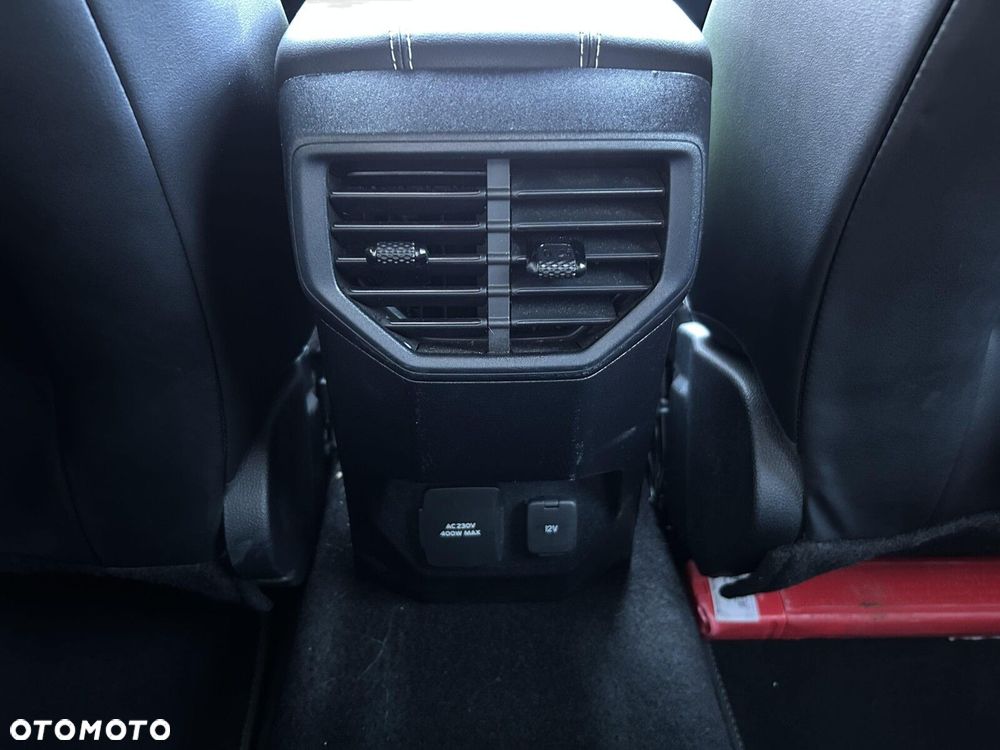 Volkswagen Amarok - 32