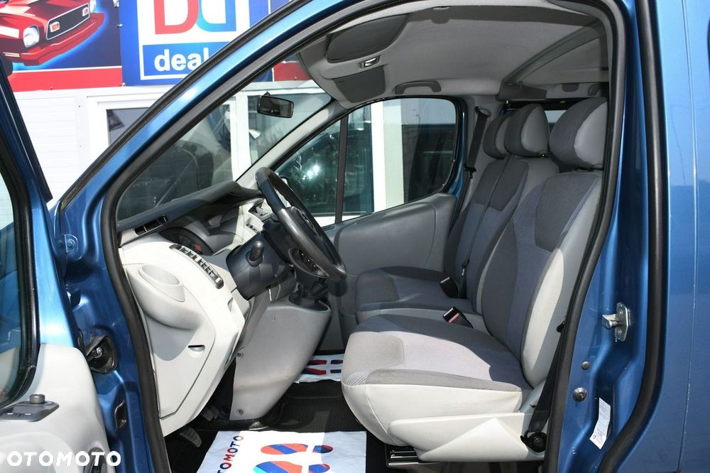 Opel Vivaro - 18