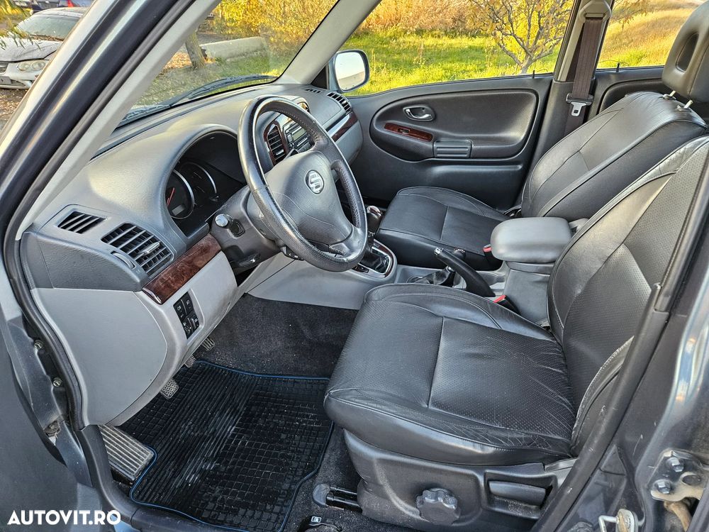 Suzuki Grand Vitara 2.0 TD - 7