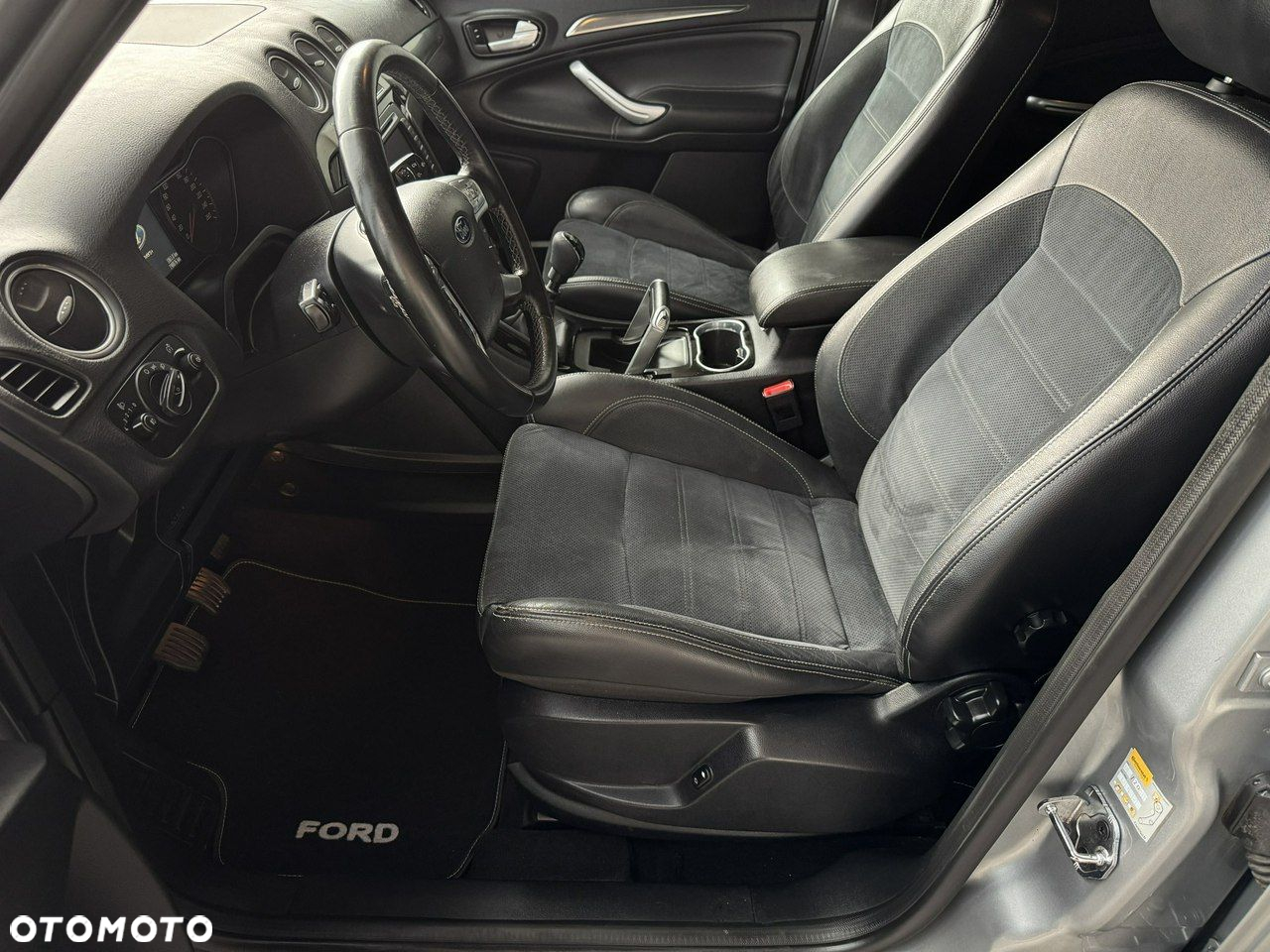 Ford Galaxy 2.0 TDCi Platinium X (Titanium) - 19