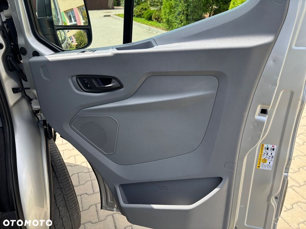 Ford Transit - 21