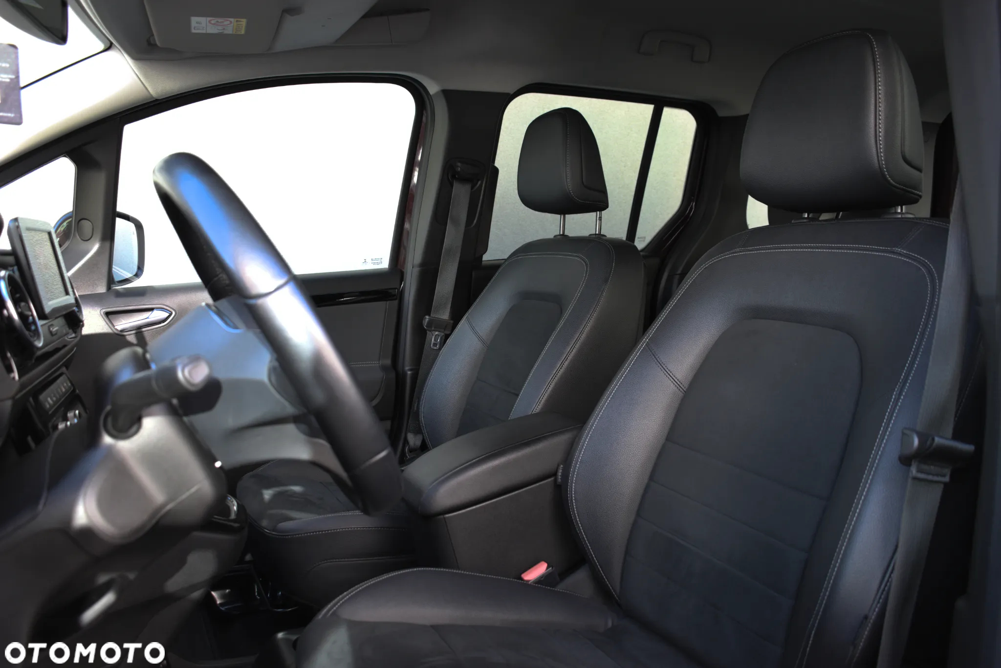 Mercedes-Benz Klasa T 180 d Automatik Progressive - 11