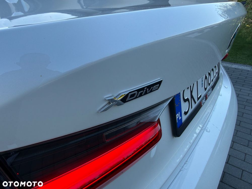 BMW Seria 3 330i M Sport sport - 25