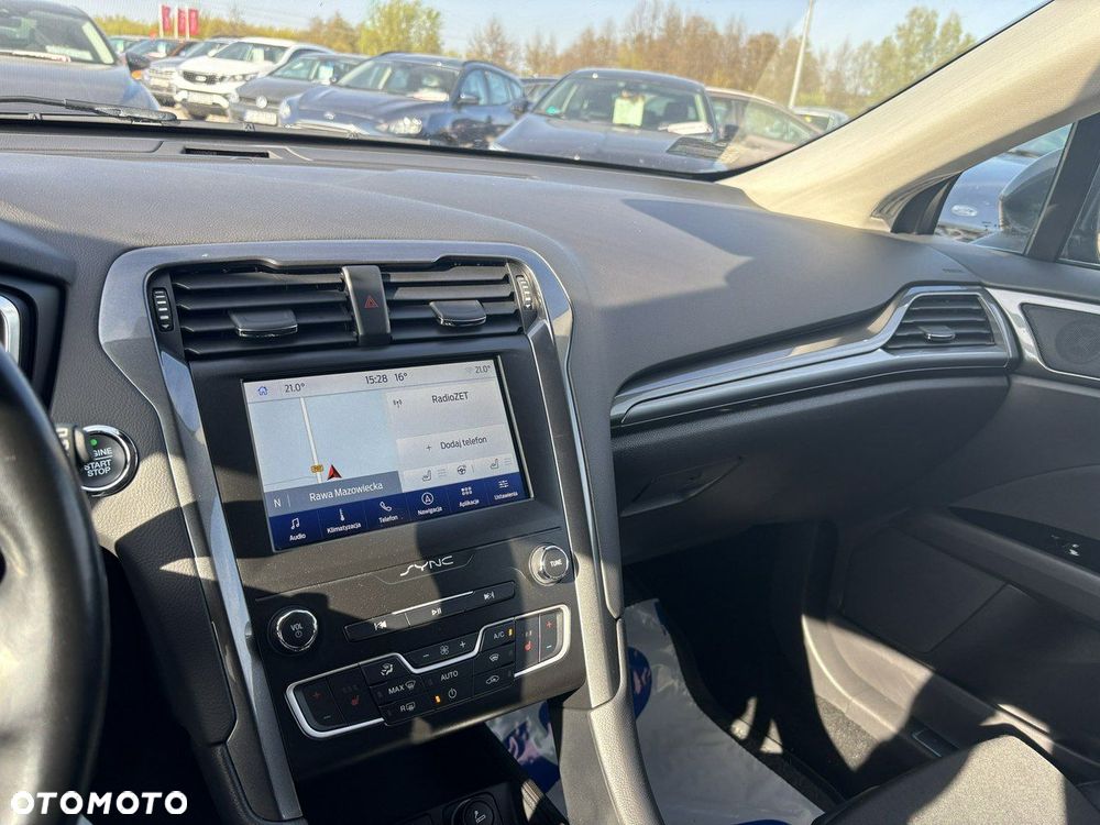 Ford Mondeo - 29
