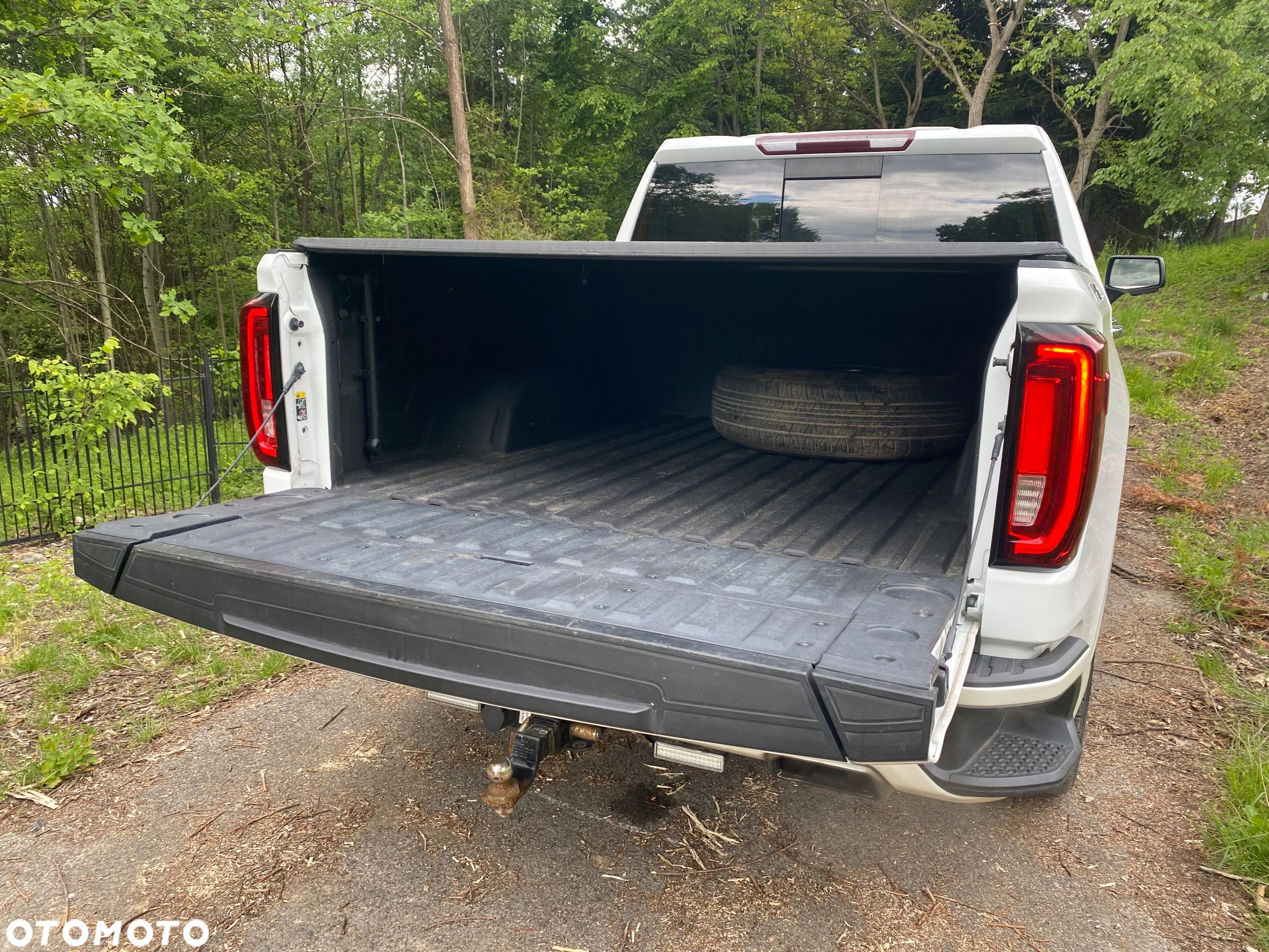 GMC Sierra - 8
