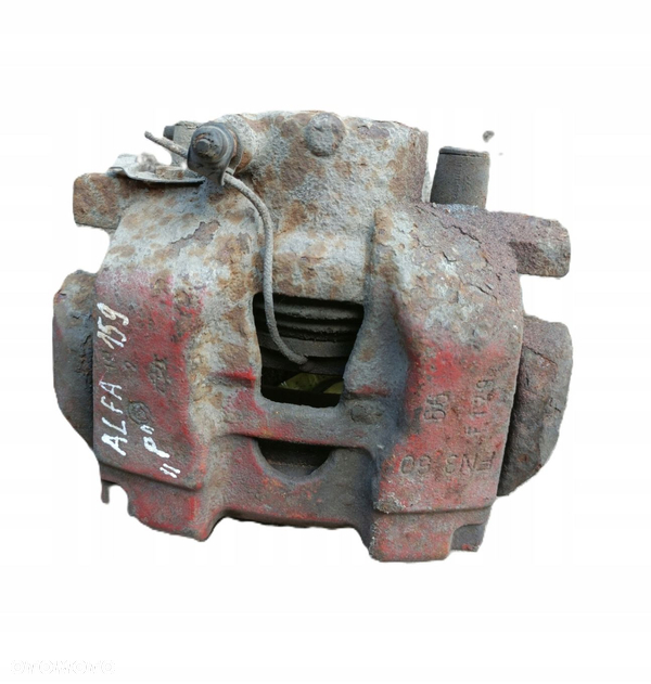 ALFA ROMEO 159 05-11 r. 1,9 JTDM ZACISK HAMULCOWY Z JARZMEM PRAWY PRZÓD +