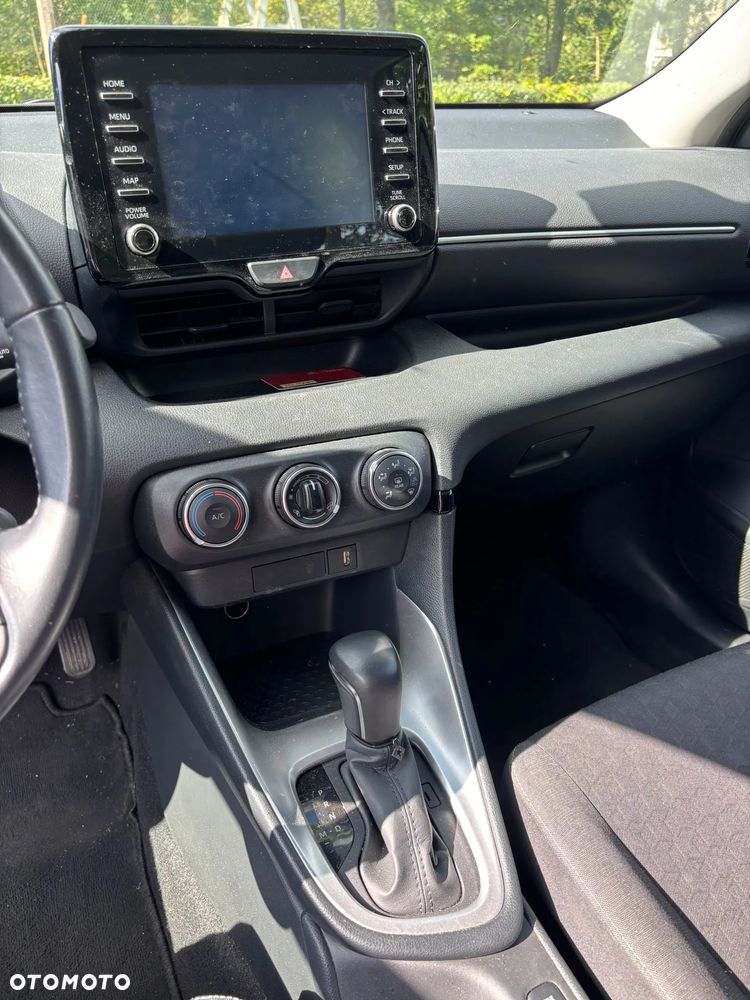 Toyota Yaris - 5