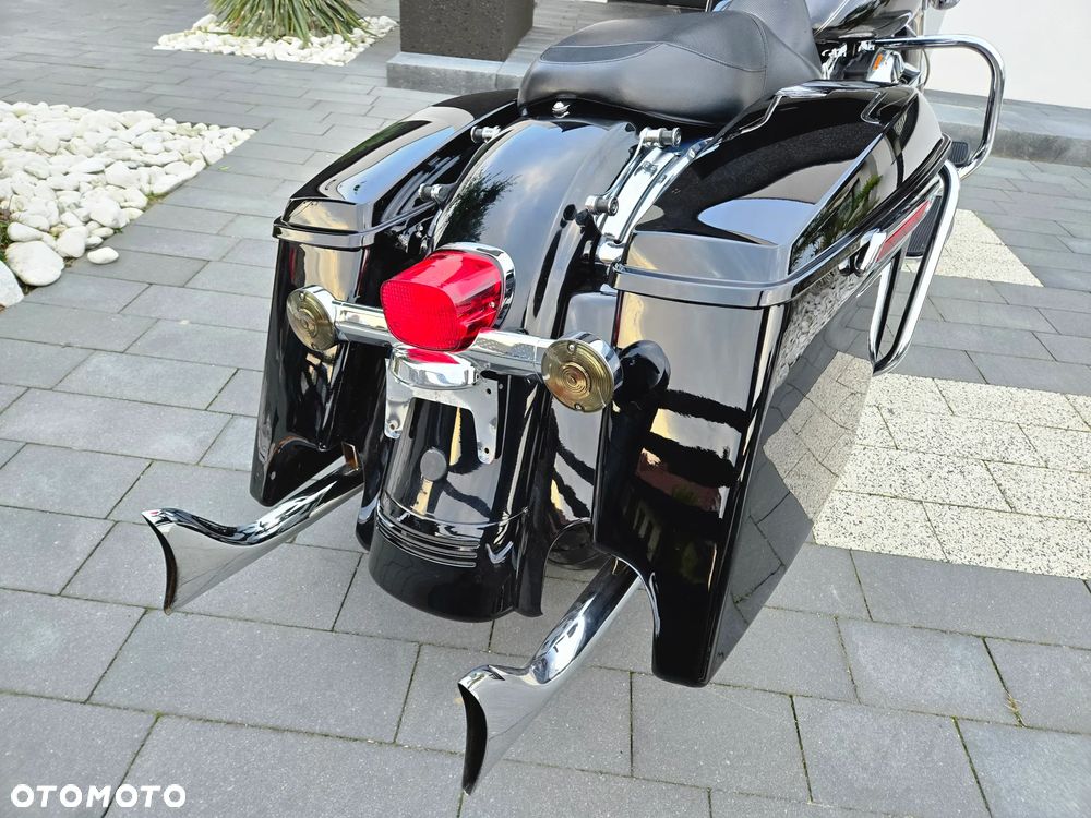 Harley-Davidson Touring Road King - 11