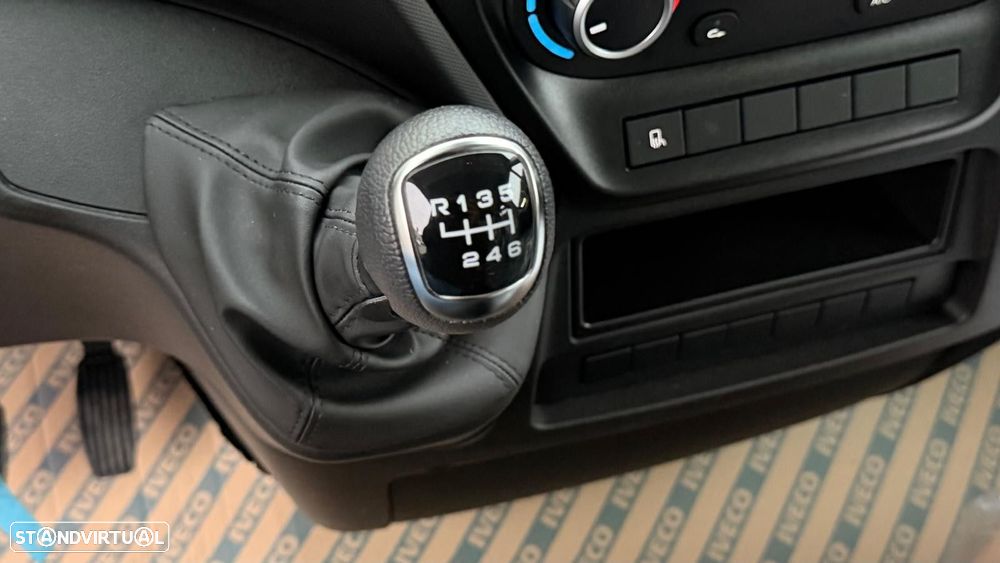 Iveco Daily 3.0 35C18H 3750 CD - 18