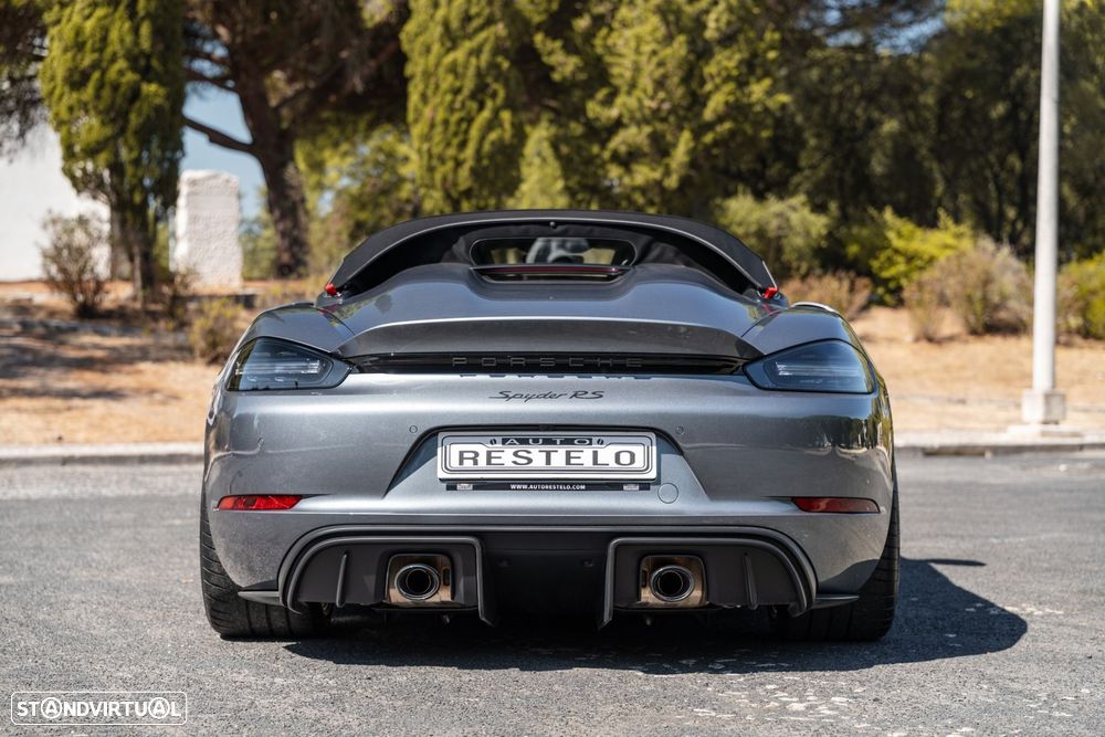 Porsche 718 Spyder RS - 20