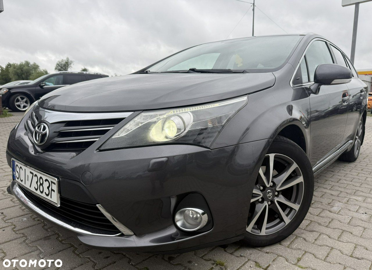 Toyota Avensis 2.0 D-4D Premium - 3