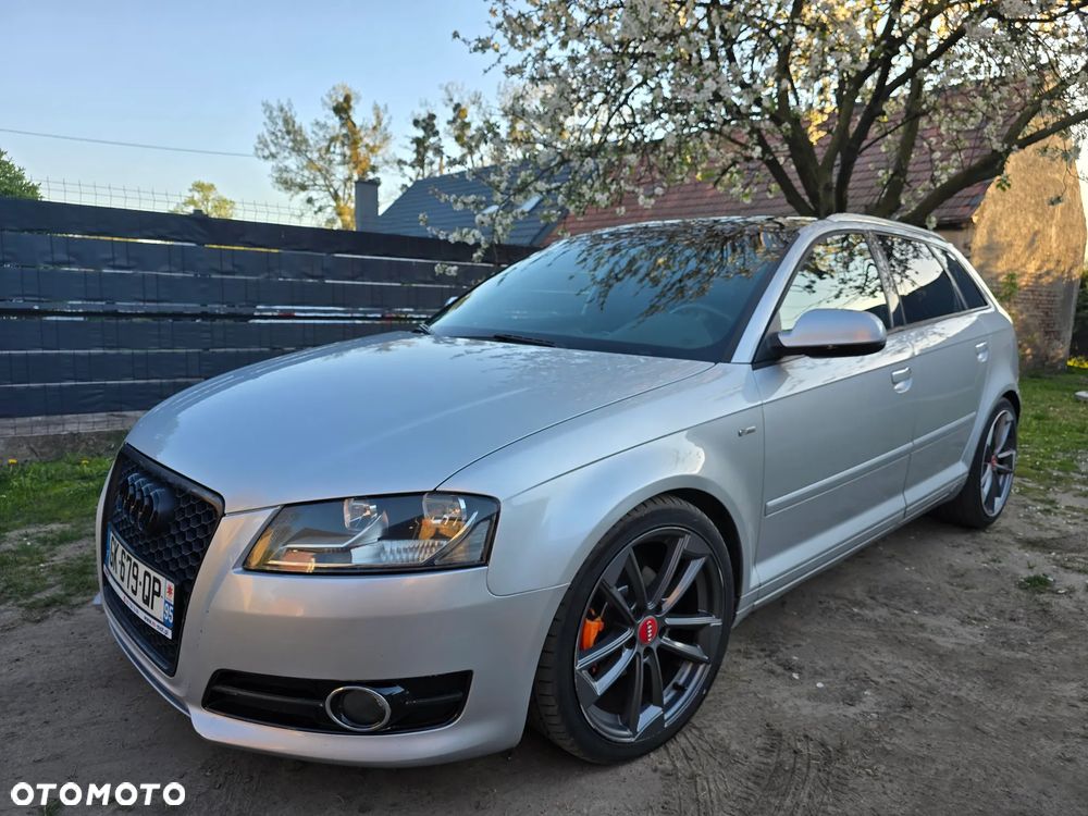 Audi A3 Sportback - 1