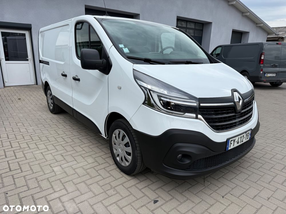 Renault TRAFIC - 2