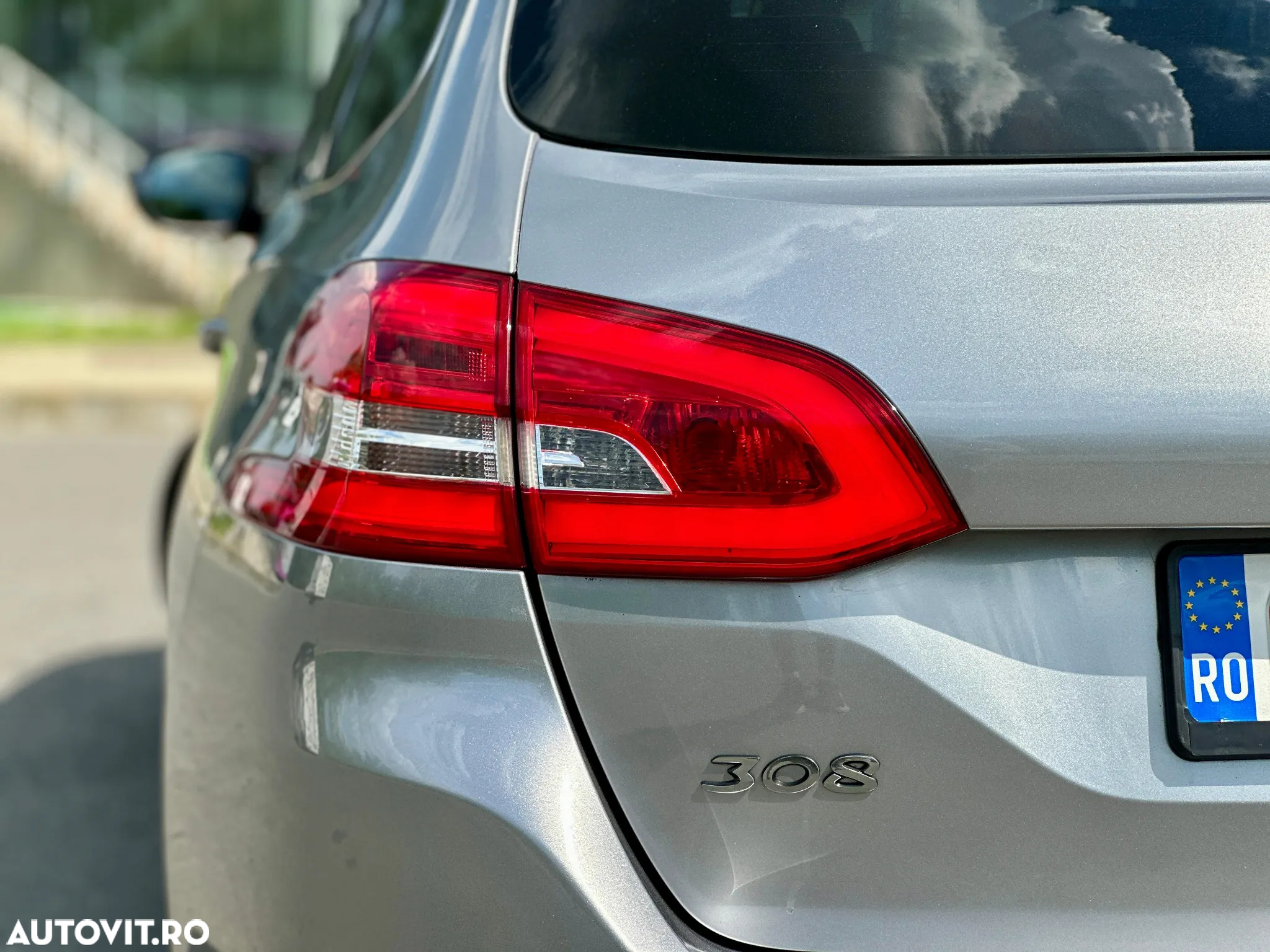 Peugeot 308 SW BlueHDi 180 EAT6 GT - 33