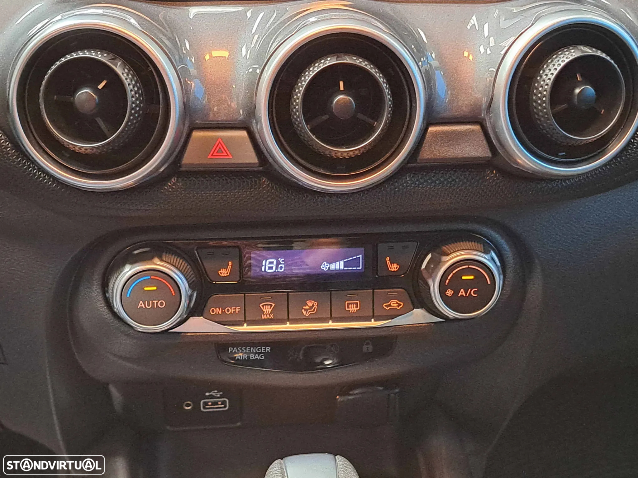 Nissan Juke 1.0 DIG-T Acenta DCT - 14