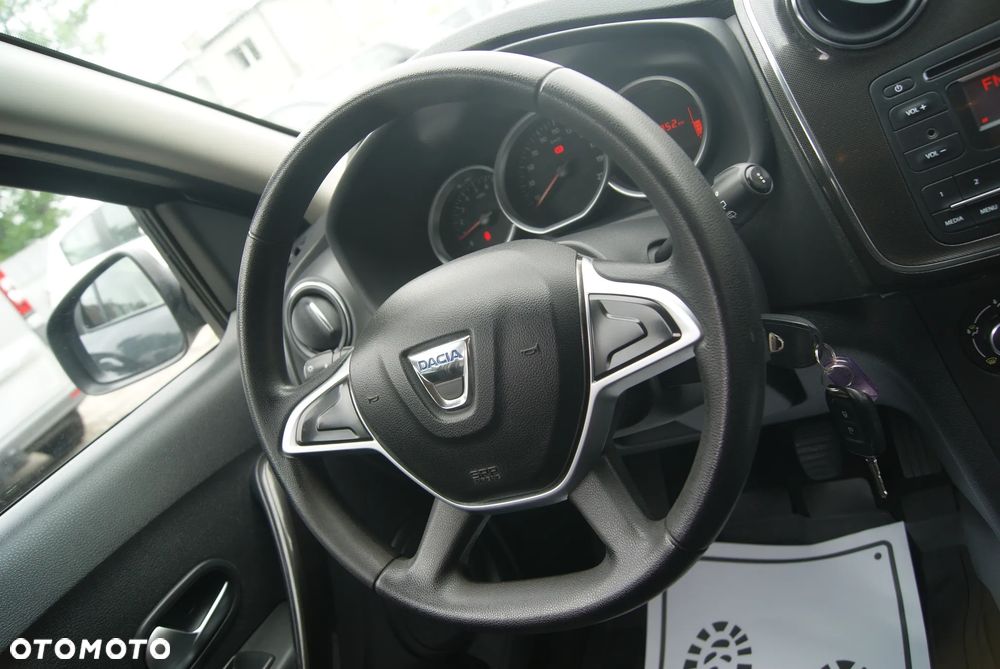 Dacia Logan 1.2 16V Laureate - 15