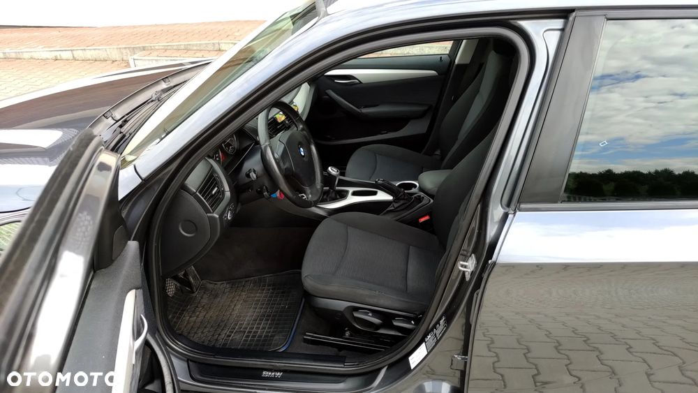 BMW X1 xDrive18d - 22
