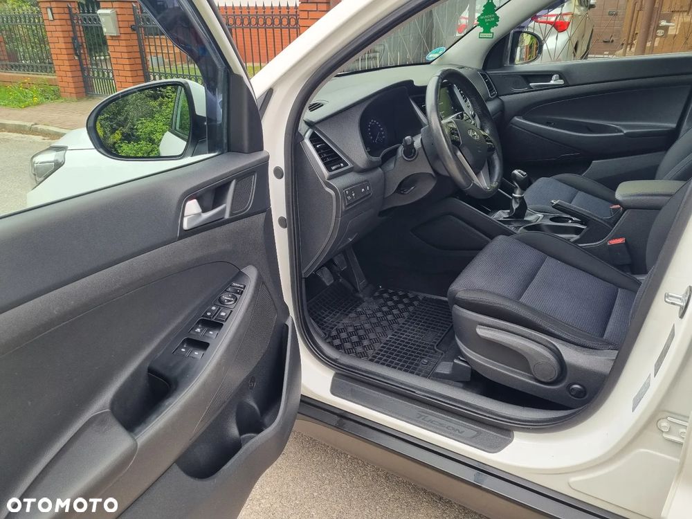 Hyundai Tucson blue 1.7 CRDi 2WD Style - 10