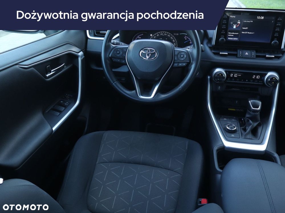 Toyota RAV4 - 9