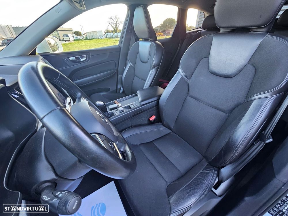 Volvo XC 60 2.0 D4 Momentum - 18